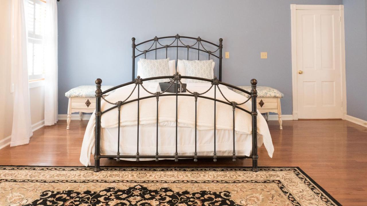 The Manor At Airmont Bed & Breakfast Purcellville Bagian luar foto