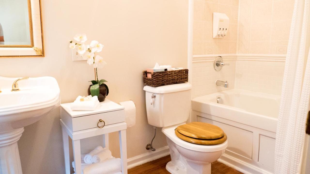 The Manor At Airmont Bed & Breakfast Purcellville Bagian luar foto
