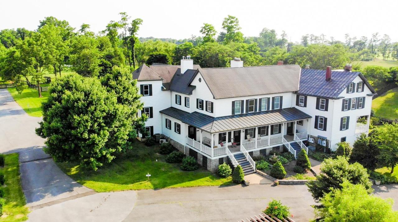 The Manor At Airmont Bed & Breakfast Purcellville Bagian luar foto
