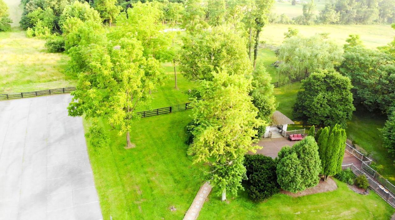The Manor At Airmont Bed & Breakfast Purcellville Bagian luar foto