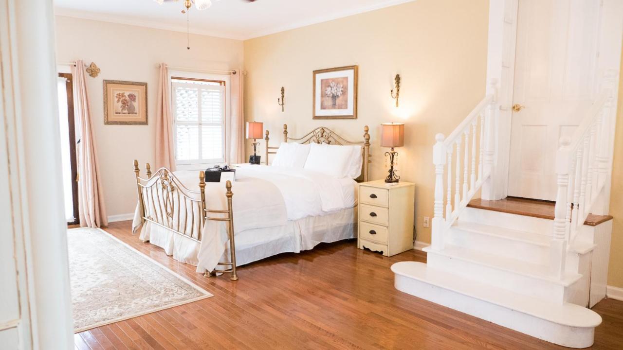 The Manor At Airmont Bed & Breakfast Purcellville Bagian luar foto