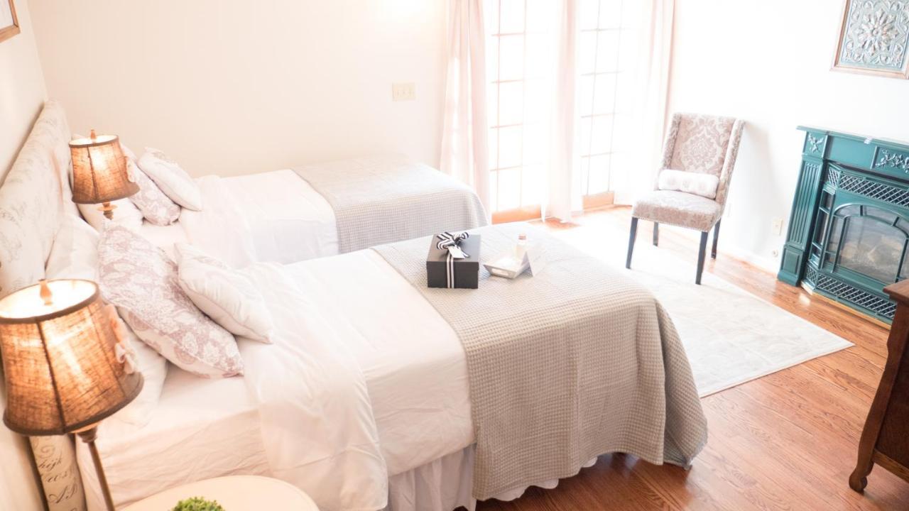 The Manor At Airmont Bed & Breakfast Purcellville Bagian luar foto