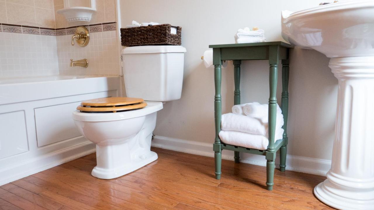 The Manor At Airmont Bed & Breakfast Purcellville Bagian luar foto
